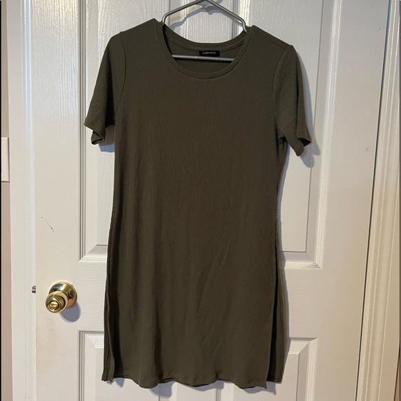 Dynamite Army Green Tunic Top! Size large! Never worn! - Picture 1 of 5